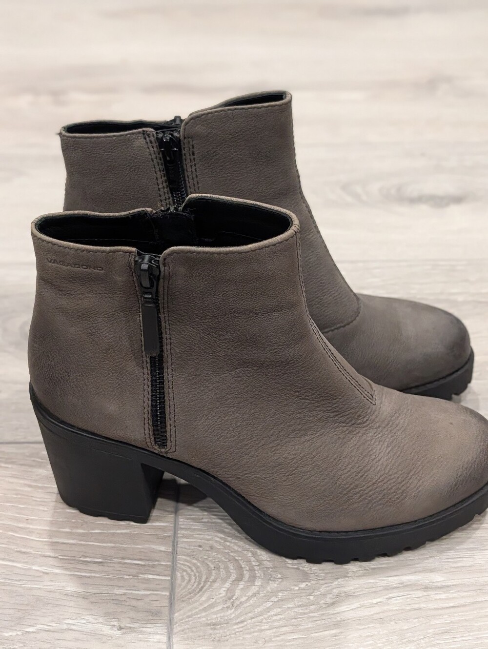 Vagabond Gray Leather Ankle Booties with Side Zip